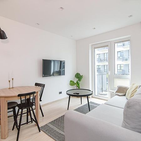 Modern Apartment Next To Ozas Park By Urban Rent Wilno Zewnętrze zdjęcie