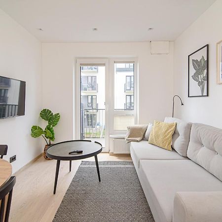 Modern Apartment Next To Ozas Park By Urban Rent Wilno Zewnętrze zdjęcie